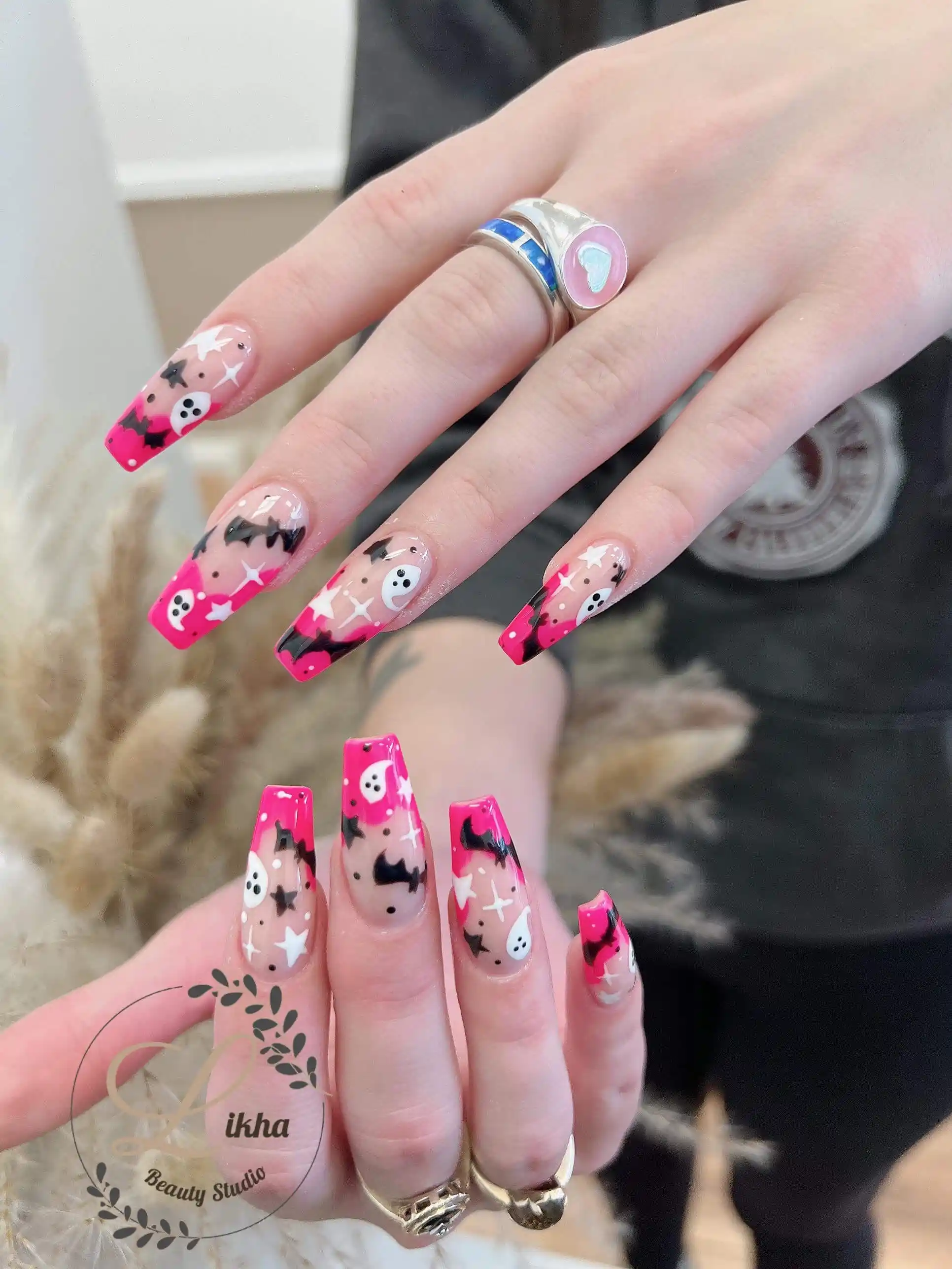 Photo of a beautiful nail design