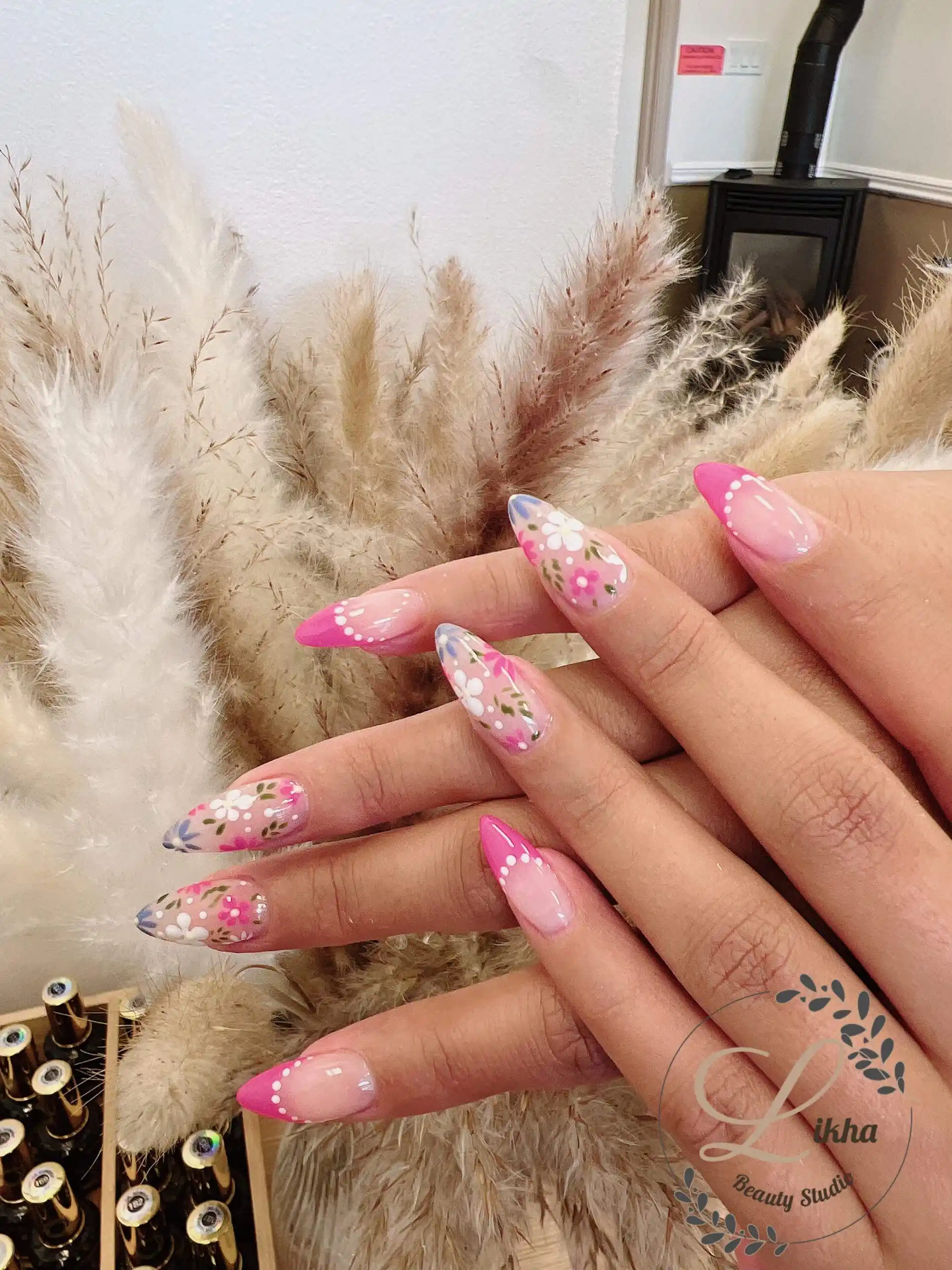 Photo of a beautiful nail design